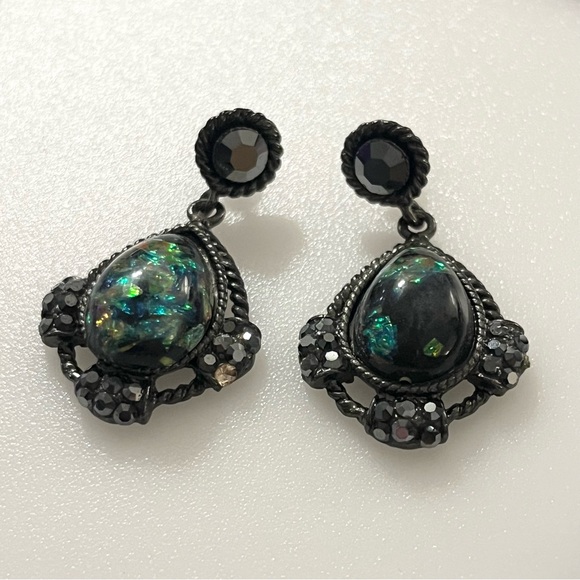 Vintage Black Gunmetal Confetti Lucite Necklace and matching Earrings Set - Picture 3 of 16